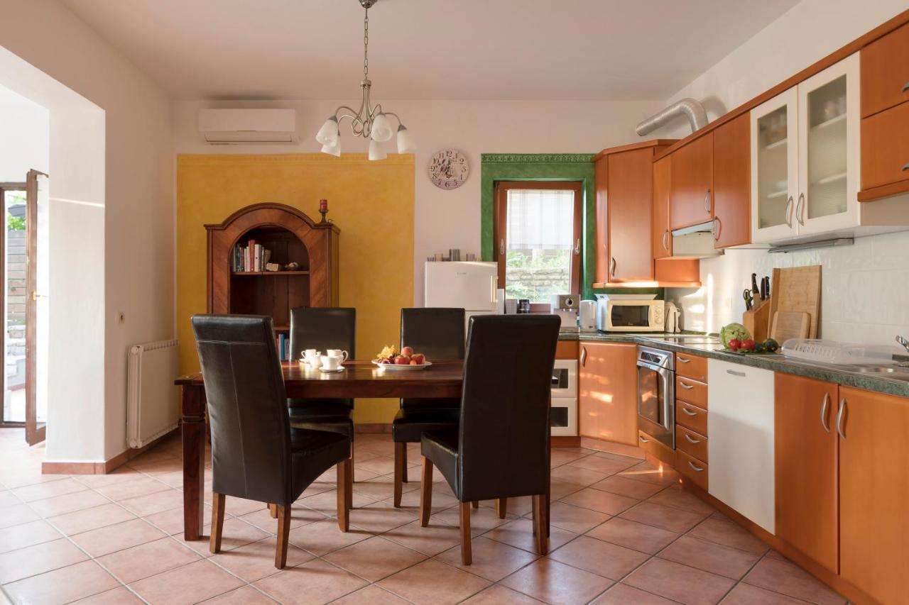 איזולה Seaside Parenzana Comfort With Free Parking מראה חיצוני תמונה